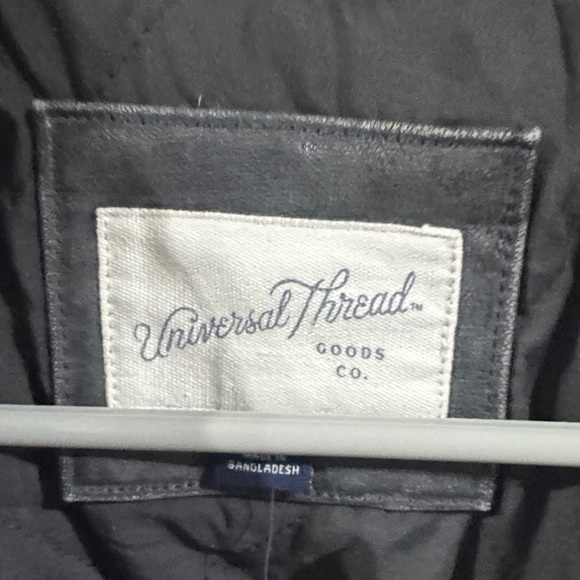Size XL Women’s Universal Thread Black Leather Jacket - Picture 4 of 5